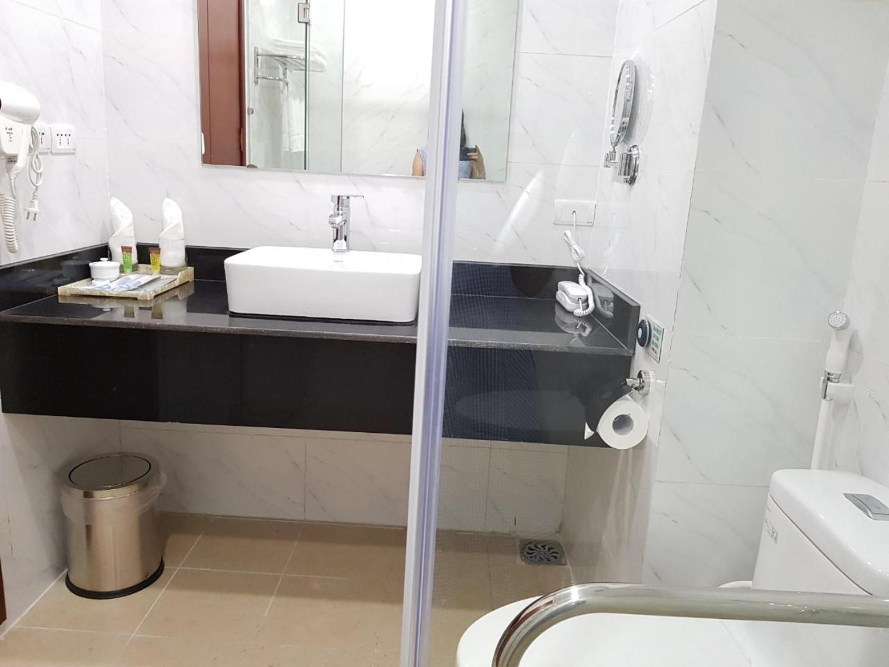 Relax Ha Long Hotel Ngoại thất bức ảnh