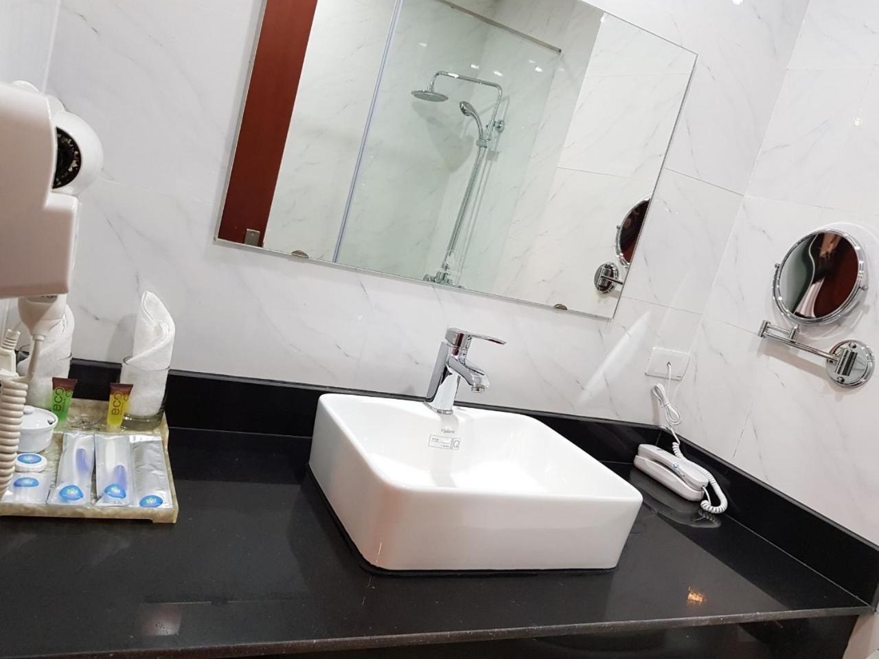 Relax Ha Long Hotel Ngoại thất bức ảnh